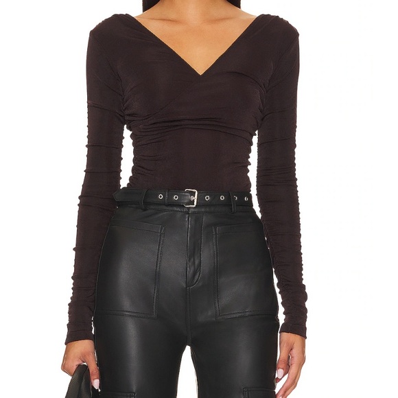 New Free People x Intimately Reya Long Sleeve Bodysuit Top In Hot Fudge - Picture 3 of 13